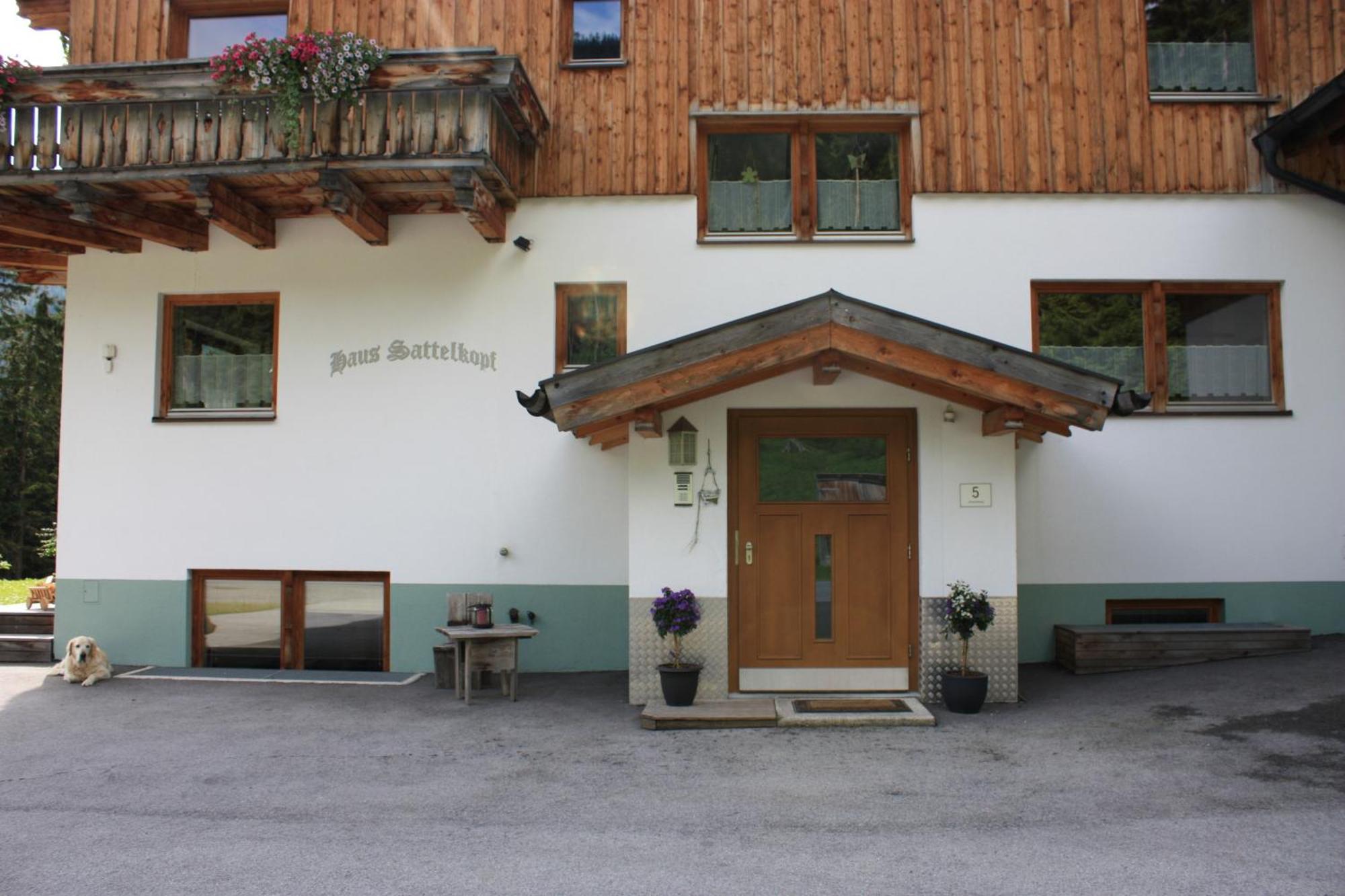 Pension Sattelkopf Sankt Anton am Arlberg Exterior photo