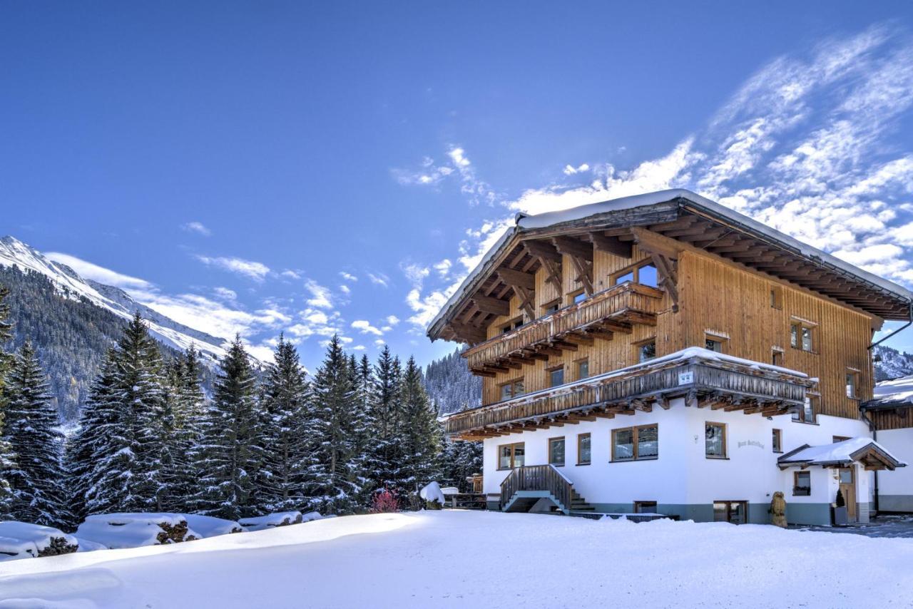 Pension Sattelkopf Sankt Anton am Arlberg Exterior photo